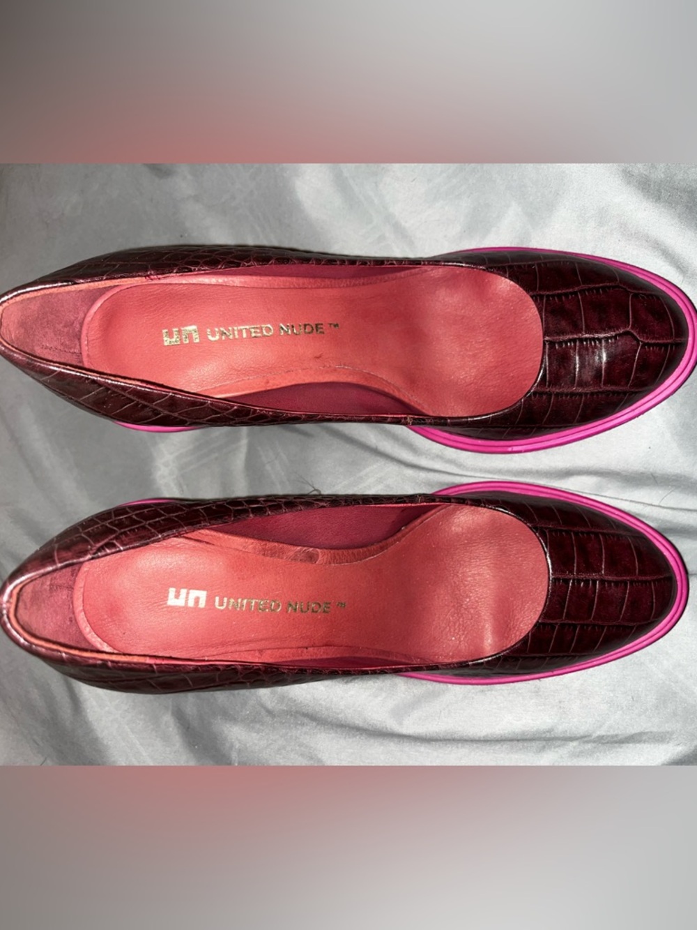 United Nude Designer Burgundy Croc-Embossed Heels brand new burgundy size 7